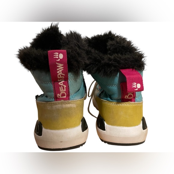 Bearpaw Mokelumne Boots - size 7 - Picture 5 of 8